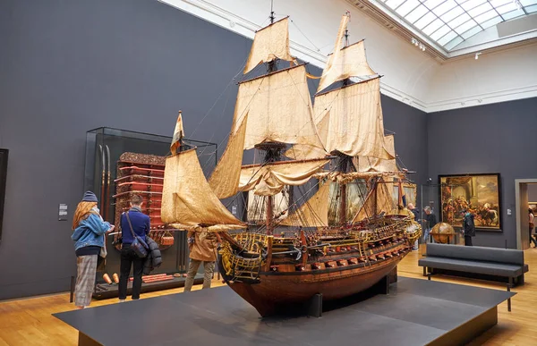 Modelo de navio para o Rijksmuseum em Amsterdã — Fotografia de Stock