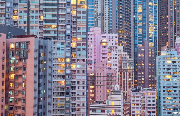 Residential buildings in the city center. Hong Kong. — Stock Photo, Image