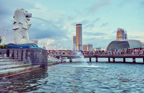 The Merlion is the official mascot of Singapore — Stock Photo, Image