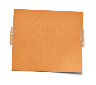 Beyaz arkaplan üzerine bir not kağıdını kapat