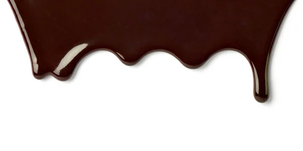Primo Piano Sciroppo Cioccolato Che Perde Sfondo Bianco — Foto Stock