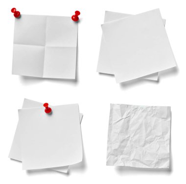 beyaz zemin üzerine kırmızı bir iğneye çeşitli not kağıdına topluluğu. her biri ayrı ayrı vurulur