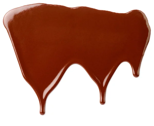Çikolata Şurubu Beyaz Arka Plan Üzerinde Sızıntı Yakın Çekim — Stok fotoğraf