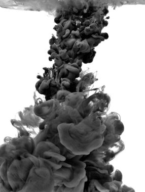 su renk sıvı içinde siyah boya