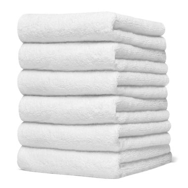 Beyaz arka plandaki bir yığın beyaz havlunun banyosunu kapat.