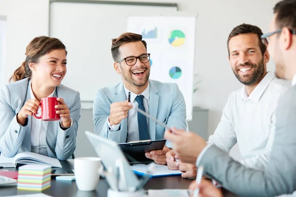 Empresarios Exitosos Teniendo Una Reunión Una Oficina Concepto Empresarial — Foto de Stock