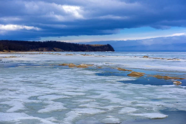 Melting May Baikal Ice Clouds — Stock Photo, Image