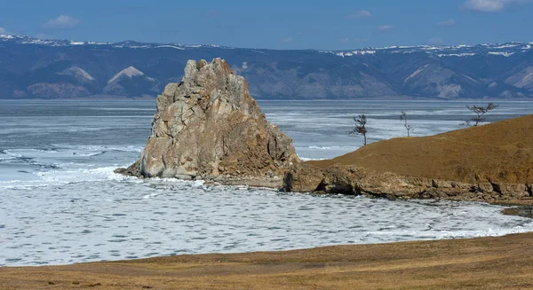 Baikalsee Schamanka Fels Und Eis — Stockfoto