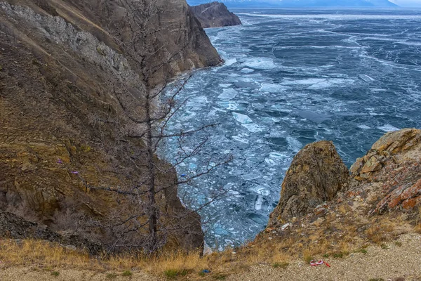 Ilha Olkhon Início Maio Rochas Gelo Lago Baikal — Fotografia de Stock