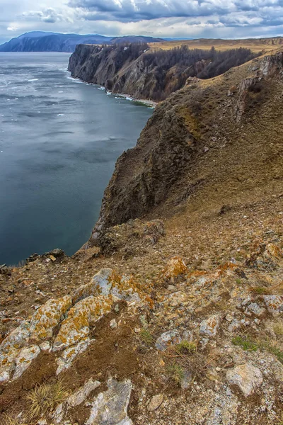 Ochoninsel Anfang Mai Felsen Und Eis Des Baikalsees — Stockfoto