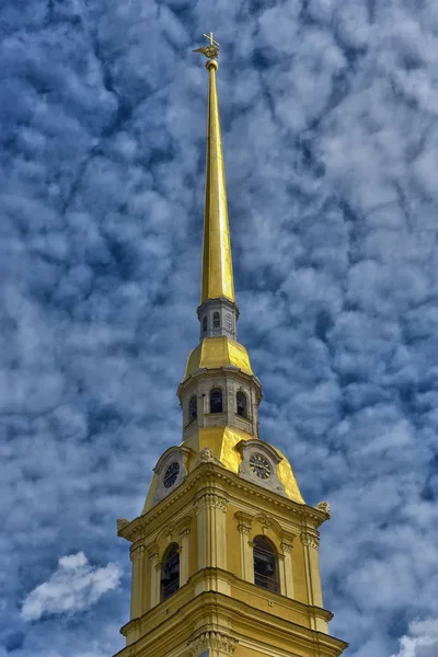 サンクトペテルブルク ロシア 2018 ピーターとペトロパヴロフスク要塞と空の雲 — ストック写真