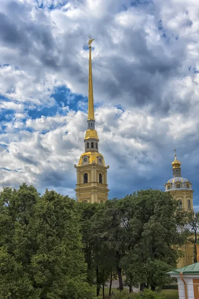 Petersburg Rosja 2018 Piotra Pawła Oraz Niebo Chmurami — Zdjęcie stockowe