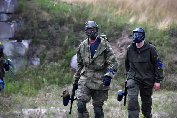 Petersburg Russia 2017 Açık Hava Paintball Turnuvası Yazın Sonunda Kamuflajlı — Stok fotoğraf