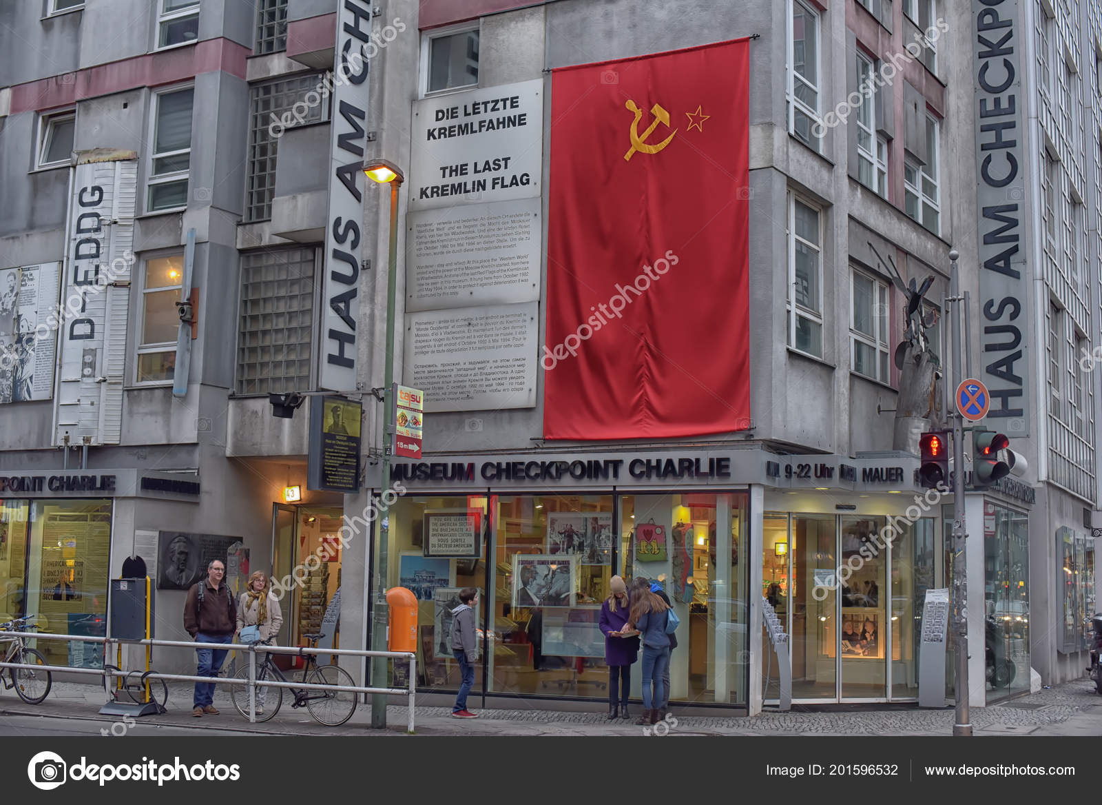 Berlin Germany 2015 Checkpoint Charlie Major Roadblock Running