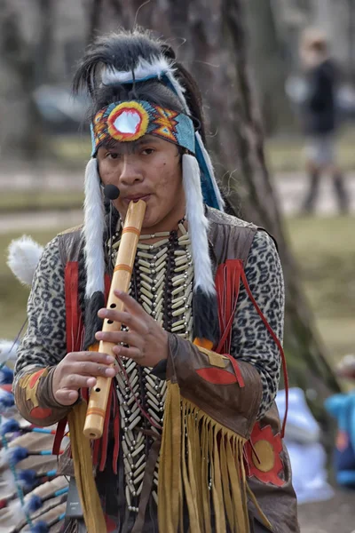 San Petersburgo Rusia 2015 Músicos Callejeros Trajes Indios Con Instrumentos — Foto de Stock