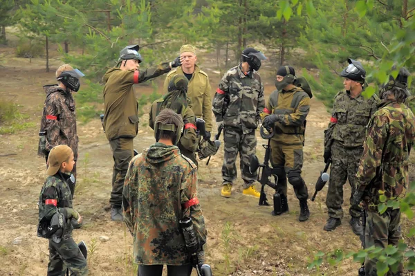 Petersburg Rusya 2014 Açık Hava Paintball Turnuvası Doğada Kamuflaj Paintball — Stok fotoğraf