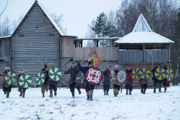 Rusia San Petersburgo 2014 Festival Una Reconstrucción Histórica Era Vikinga —  Fotos de Stock