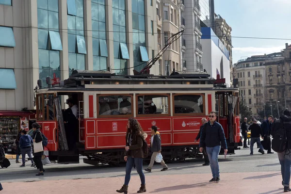 Turquie Istanbul 2018 Tram Rétro Rouge Chez Istiklal — Photo