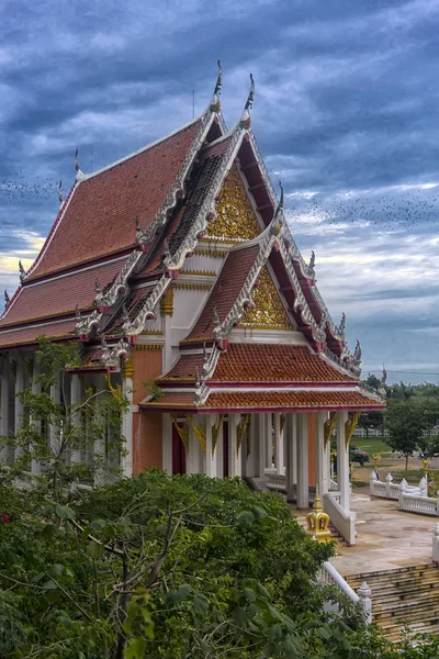Ratchaburi Thailandia 2018 Wat Khao Chong Pran Tempio Gente Prega — Foto Stock