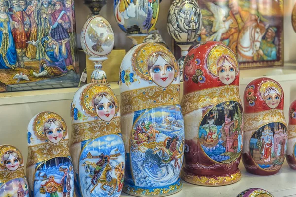 Russland Moskau 2018 Verschachtelte Puppen Souvenir Schaufenster — Stockfoto