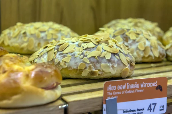 Thailand Bangkok 2018 Verschiedene Gebäcksorten Den Regalen Einer Bäckerei Einem — Stockfoto