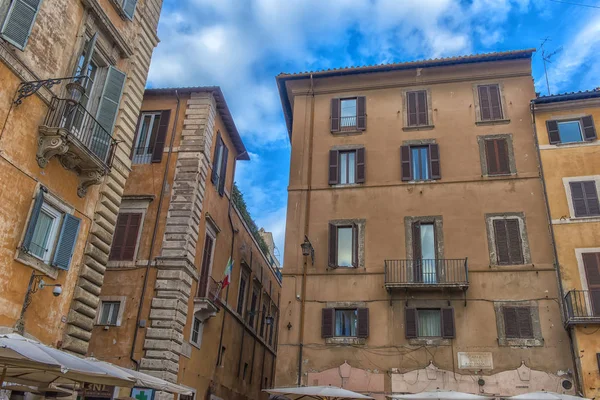 Рим Италия 2018 Вид Улицу Средиземноморская Архитектура Риме Италия — стоковое фото