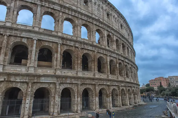 Italien Rom 2018 Ruinerna Colosseum Och Turister — Stockfoto