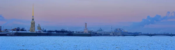 Russland Petersburg 2014 Neva Unter Dem Eis Winter Einem Frostigen — Stockfoto