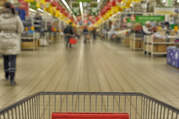 Ryssland Sankt Petersburg 2014 Shopping Trolley Snabbköpet — Stockfoto