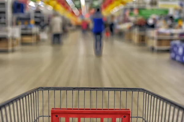 Ryssland Sankt Petersburg 2014 Shopping Trolley Snabbköpet — Stockfoto