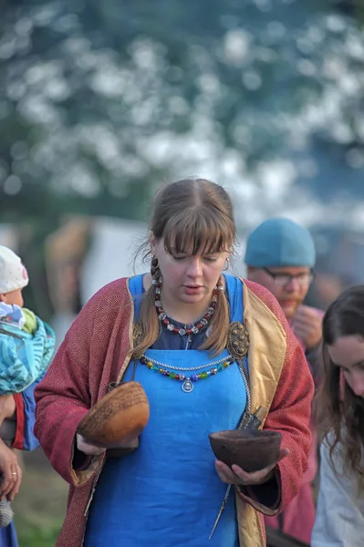 Russia Volkhov 2013 People Authentic Historical Clothing Medieval Feast Festival — Stock Photo, Image