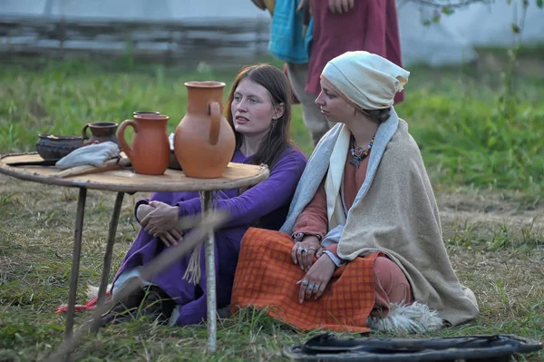 Russia Volkhov 2013 People Authentic Historical Clothing Medieval Feast Festival — Stock Photo, Image