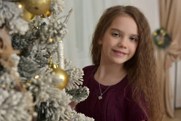 Brunette Girl Christmas Tree Gold Balls — Stock Photo, Image