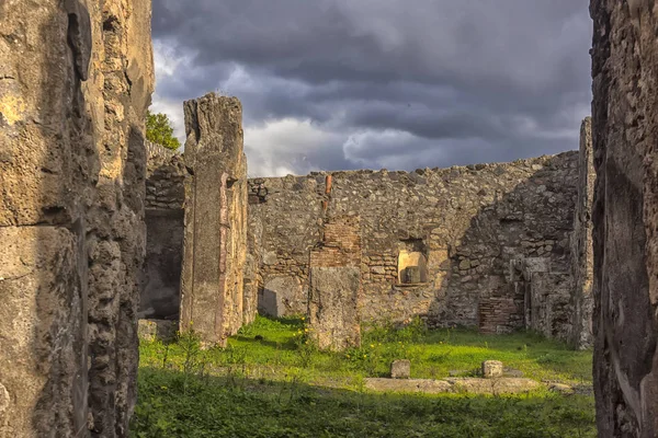 Włochy Pompeje 2018 Widok Rzymskich Ruin Zniszczone Przez Wybuch Wezuwiusza — Zdjęcie stockowe