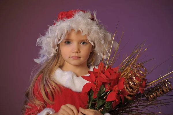 Portrait Beautiful Blonde Girl Christmas Hat Christmas Bouquet — Stock Photo, Image