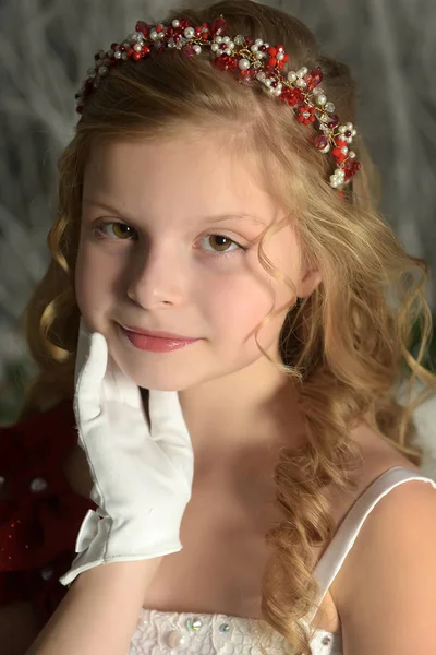 Vackra Blonda Barn Med Lockar Porträtt — Stockfoto