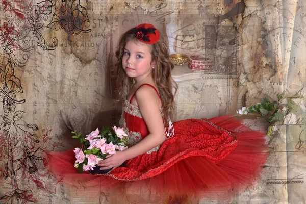 Portrait Little Girl Princess Red Dress Hat Sits Sofa Box — Stock Photo, Image