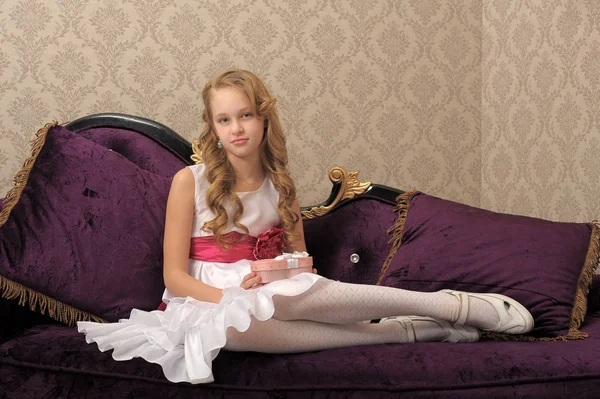 Beautiful Elegant Girl White Dress Sitting Velvet Sofa — Stock Photo, Image