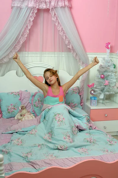 Waking Girl Stretching Bed — Stock Photo, Image