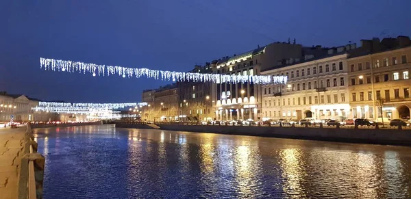 Russia San Pietroburgo 2018 Luci Natale Sul Fiume Fontanka Riflesse — Foto Stock