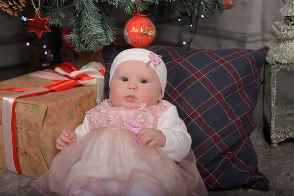 Une Petite Fille Nouvelle Née Cinq Mois Noël — Photo