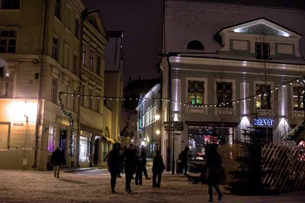 Estonia Tallin 2014 Calles Nocturnas Del Casco Antiguo — Foto de Stock