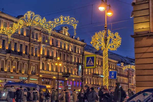 Rusya Petersburg 2019 Nevsky Prospect Noel Süslemeleri Ile Gece — Stok fotoğraf