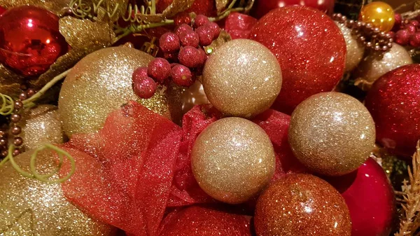 Boules Rouges Dorées Dans Paysage Nouvel — Photo