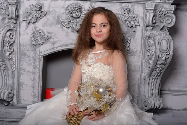 Eastern Type Beautiful Little Girl Posing White Lace Dress Princess — Stock Photo, Image