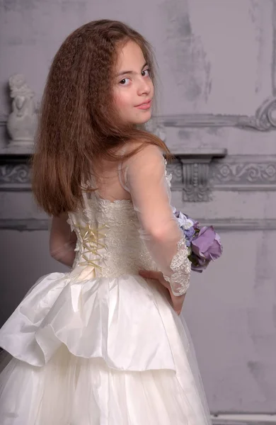 Eastern Type Beautiful Little Girl Posing White Lace Dress Princess — Stock Photo, Image