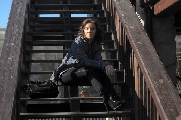 Woman Sitting Stairs Summer — Stock Photo, Image