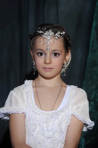 Μεγάλα Μάτια Κοριτσάκι Διακόσμηση Στο Μέτωπό Του — Φωτογραφία Αρχείου
