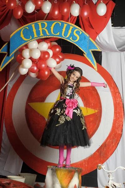 Young Actress Retro Circus Arena — Stock Photo, Image
