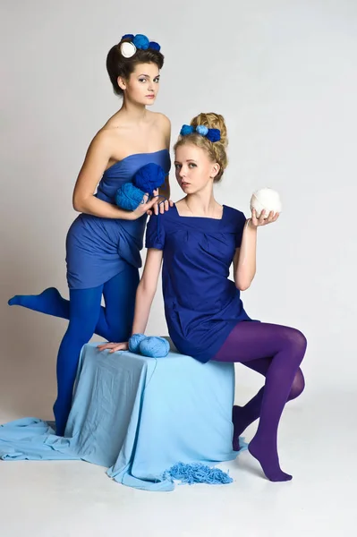 Two Girls Blue Balls Wool Hands Hair Fashion — Stock Photo, Image